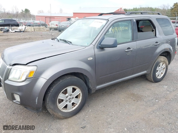 2009 Mercury Mariner with VIN 4M2CU91G49KJ05721, listed as a IAAI auction lot 41919006 with 105,537 mi miles. Bid and sale history available at carsss.com. Image 2.