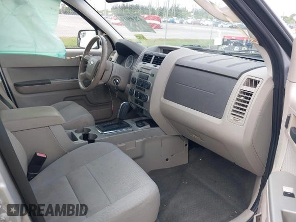 2011 Ford Escape Hybrid with VIN 1FMCU4K3XBKC60103, listed as a IAAI auction lot 42048614 with 125,354 mi miles and . Bid and sale history available at DreamBid. Image 5.