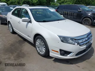 2011 Ford Fusion Hybrid с VIN 3FADP0L30BR255243, выставлен на аукционе IAAI как лот 39497813 с пробегом 200 118 миль миль и . История ставок и продаж доступна на DreamBid. Изображение 1.