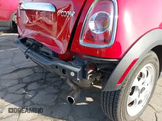 2012 MINI Hardtop with VIN WMWSU3C55CT541177, listed as a IAAI auction lot 41608998 with 123,930 mi miles and . Bid and sale history available at DreamBid. Image 12.