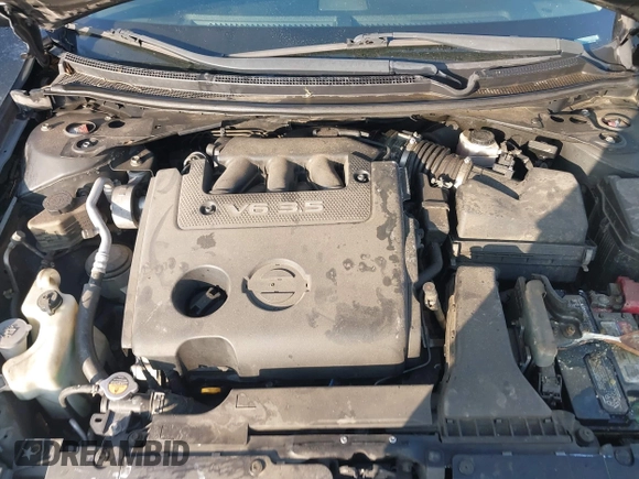 2010 Nissan Altima 3.5 SR with VIN 1N4BL2AP2AN527586, listed as a IAAI auction lot 41454445 with 184,955 mi miles. Bid and sale history available at carsss.com. Image 10.