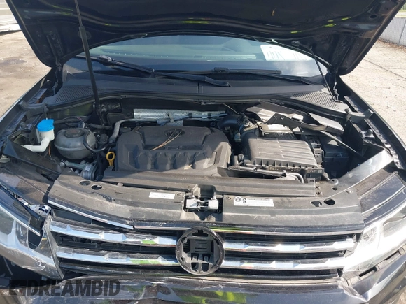 2019 Volkswagen Tiguan S с VIN 3VV1B7AX8KM048544, выставлен на аукционе IAAI как лот 42199240 с пробегом 86 179 миль миль и . История ставок и продаж доступна на DreamBid. Изображение 10.