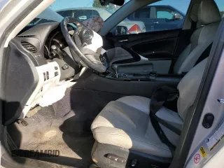 2009 Lexus IS 250 z VIN JTHCK262895031801, wystawiony jako Copart lot #48861765 z przebiegiem Nie podano mil oraz Szkoda całkowita • Salvage title. Historia ofert i sprzedaży dostępna na DreamBid. Obrazek 7.