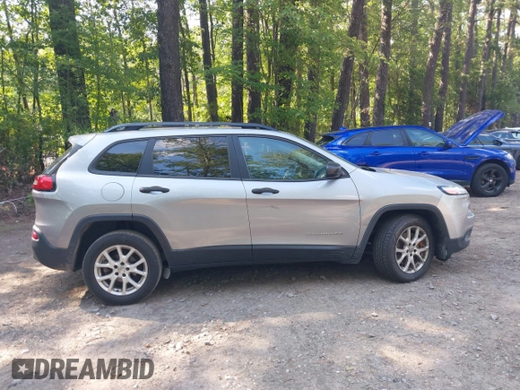 2017 Jeep Cherokee Sport with VIN 1C4PJLAB5HW596468, listed as a IAAI auction lot 42640784 with 115,553 mi miles and . Bid and sale history available at DreamBid. Image 13.
