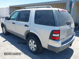 2006 Ford Explorer XLT z VIN 1FMEU63E26UA69774, wystawiony jako IAAI lot #42384629 z przebiegiem 183 795 mil mil oraz . Historia ofert i sprzedaży dostępna na DreamBid. Obrazek 3.