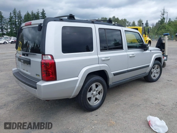 2007 Jeep Commander Sport с VIN 1J8HG48P47C556787, выставлен на аукционе IAAI как лот 42695897 с пробегом 146 272 миль миль и . История ставок и продаж доступна на DreamBid. Изображение 4.