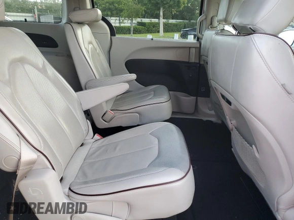 2020 Chrysler Pacifica Limited z VIN 2C4RC1GG9LR289428, wystawiony jako Copart lot #77699394 z przebiegiem 83 801 mil mil oraz Nie do naprawy • Non repairable. Historia ofert i sprzedaży dostępna na DreamBid. Obrazek 11.
