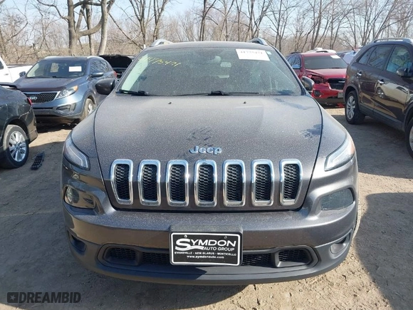 2018 Jeep Cherokee Latitude Plus with VIN 1C4PJMLX9JD508277, listed as a IAAI auction lot 41775471 with 84,375 mi miles. Bid and sale history available at carsss.com. Image 12.