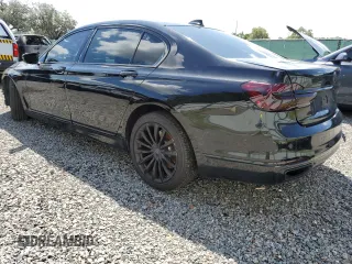 2019 BMW 7 Series 740i with VIN WBA7E2C51KB454698, listed as a Copart auction lot 67082613 with 10,000 mi miles. Bid and sale history available at carsss.com. Image 2.