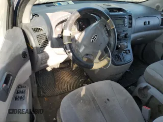 2009 Kia Sedona LX with VIN KNDMB233396275241, listed as a Copart auction lot 77273274 with 219,576 mi miles and Clean Title. Bid and sale history available at carsss.com. Image 8.