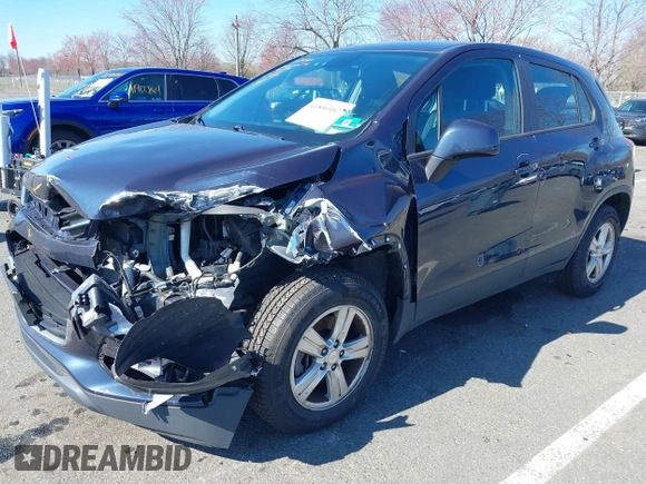 2018 Chevrolet Trax LS with VIN 3GNCJNSB6JL322725, listed as a IAAI auction lot 41890983 with 80,358 mi miles and . Bid and sale history available at carsss.com. Image 2.