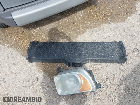2003 Honda Element EX with VIN 5J6YH285X3L005128, listed as a IAAI auction lot 41929702 with 204,408 mi miles and . Bid and sale history available at DreamBid. Image 12.