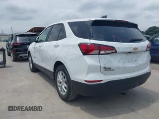 2022 Chevrolet Equinox LS z VIN 3GNAXHEV3NS222736, wystawiony jako IAAI lot #42140550 z przebiegiem 24 606 mil mil oraz . Historia ofert i sprzedaży dostępna na DreamBid. Obrazek 3.
