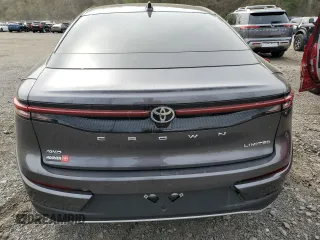 2023 Toyota Crown XLE z VIN JTDAAAAF0P3010479, wystawiony jako Copart lot #54880645 z przebiegiem 28 570 mil mil oraz Szkody całkowita. Historia ofert i sprzedaży dostępna na DreamBid. Obrazek 6.