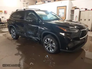 2023 Toyota Highlander Hybrid XLE with VIN 5TDKBRCH2PS577211, listed as a IAAI auction lot 41408573 with 16,360 mi miles. Bid and sale history available at carsss.com. Image 1.