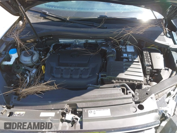 2018 Volkswagen Tiguan S with VIN 3VV1B7AX1JM165641, listed as a IAAI auction lot 42699622 with 75,354 mi miles and . Bid and sale history available at DreamBid. Image 10.