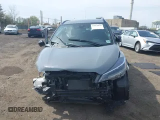 2024 Nissan Kicks SR z VIN 3N1CP5DV8RL532353, wystawiony jako IAAI lot #42076078 z przebiegiem 2 525 mil mil oraz . Historia ofert i sprzedaży dostępna na DreamBid. Obrazek 12.