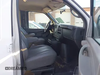 2012 Chevrolet Express Cargo Van with VIN 1GCWGFFA1C1147791, listed as a IAAI auction lot 41993608 with 206,853 mi miles. Bid and sale history available at carsss.com. Image 5.