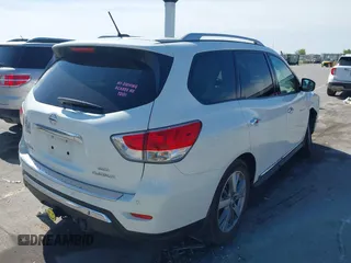 2015 Nissan Pathfinder SL with VIN 5N1AR2MM4FC707351, listed as a IAAI auction lot 42334235 with 124,017 mi miles and . Bid and sale history available at DreamBid. Image 4.