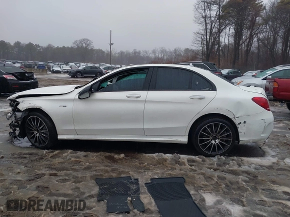 2018 Mercedes-Benz C 43 AMG with VIN 55SWF6EB4JU247805, listed as a IAAI auction lot 41434798 with 92,618 mi miles and . Bid and sale history available at carsss.com. Image 13.