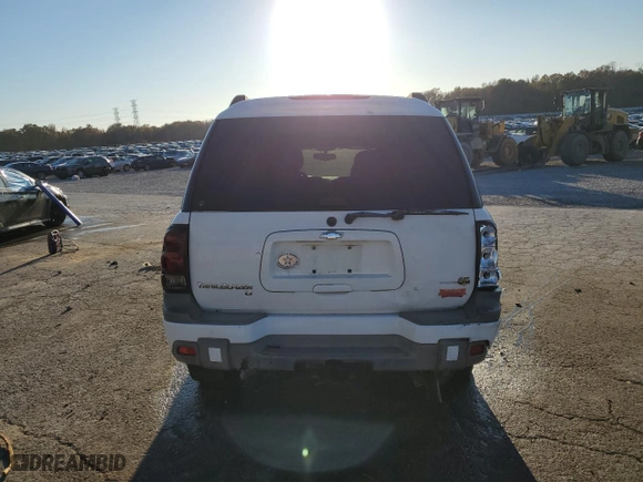 2005 Chevrolet TrailBlazer LS with VIN 1GNES16S456100273, listed as a Copart auction lot 84040514 with 364,831 mi miles and Salvage Title. Bid and sale history available at carsss.com. Image 6.