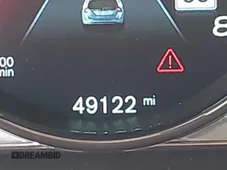 2015 Volvo V60 z VIN YV1902SH9F1190853, wystawiony jako IAAI lot #42237421 z przebiegiem 49 122 mil mil oraz . Historia ofert i sprzedaży dostępna na DreamBid. Obrazek 15.