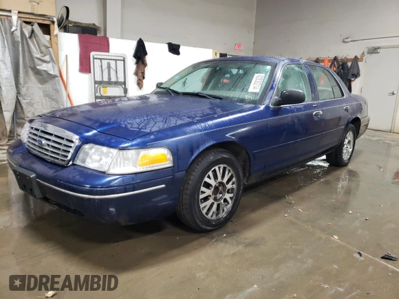 2004 Ford Crown Victoria LX z VIN 2FAFP74W94X171212, wystawiony jako Copart lot #82830214 z przebiegiem 217 595 mil mil oraz Szkody całkowita. Historia ofert i sprzedaży dostępna na DreamBid. Obrazek 1.