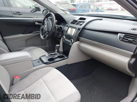 2013 Toyota Camry L with VIN 4T4BF1FK8DR335772, listed as a IAAI auction lot 41825342 with 125,001 mi miles. Bid and sale history available at carsss.com. Image 5.