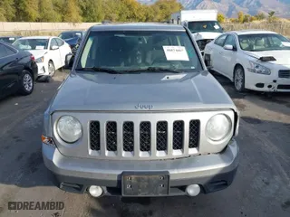 2017 Jeep Patriot High Altitude with VIN 1C4NJRFB6HD122205, listed as a IAAI auction lot 40874067 with 187,810 mi miles. Bid and sale history available at carsss.com. Image 12.
