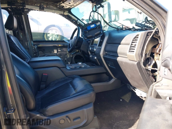 2021 Ford Expedition XLT with VIN 1FMJU1HT8MEA75501, listed as a IAAI auction lot 41212610 with 32,322 mi miles and . Bid and sale history available at DreamBid. Image 5.