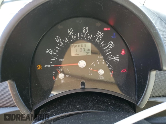 2005 Volkswagen New Beetle Coupe GLS with VIN 3VWCK31C65M403080, listed as a Copart auction lot 45346465 with 118,716 mi miles and Salvage Title. Bid and sale history available at carsss.com. Image 9.