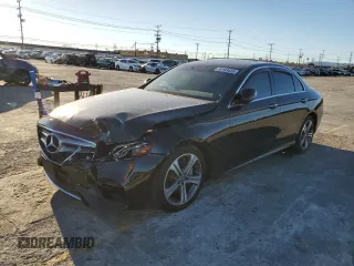 2020 Mercedes-Benz E-Class E 350 with VIN W1KZF8DB1LA809902, listed as a Copart auction lot 39193423 with 49,548 mi miles. Bid and sale history available at carsss.com. Image 1.