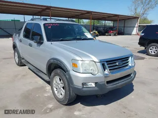 2010 Ford Explorer Sport Trac XLT with VIN 1FMEU3BE2AUA00236, listed as a IAAI auction lot 41981531 with 101,993 mi miles. Bid and sale history available at carsss.com. Image 1.