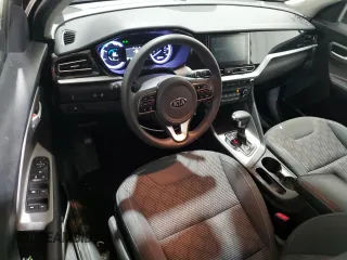 2020 Kia Niro LXS with VIN KNDCB3LC8L5439808, listed as a Copart auction lot 88353675 with 63,875 mi miles and Clean Title. Bid and sale history available at carsss.com. Image 8.