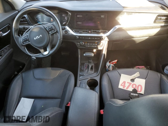 2022 Kia Niro Touring SE with VIN KNDCC3LC8N5532201, listed as a Copart auction lot 50822464 with 101,962 mi miles and Salvage Title. Bid and sale history available at carsss.com. Image 8.