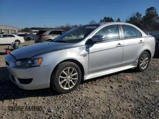 2015 Mitsubishi Lancer ES z VIN JA32U2FU4FU022022, wystawiony jako Copart lot #46281395 z przebiegiem 142 071 mil mil oraz Szkoda całkowita • Salvage title. Historia ofert i sprzedaży dostępna na DreamBid. Obrazek 1.