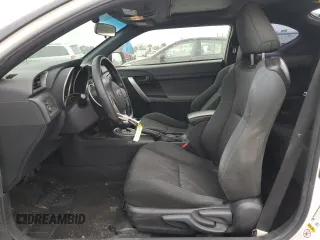 2013 Scion tC z VIN JTKJF5C77D3056779, wystawiony jako Copart lot #57459935 z przebiegiem 157 420 mil mil oraz Szkoda całkowita • Salvage title. Historia ofert i sprzedaży dostępna na DreamBid. Obrazek 7.