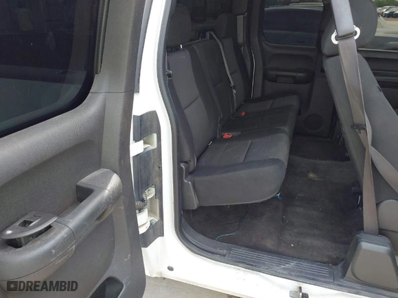 2011 Chevrolet Silverado 1500 LT with VIN 1GCRCSE07BZ103076, listed as a IAAI auction lot 41947829 with 206,666 mi miles. Bid and sale history available at carsss.com. Image 8.