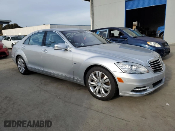 2010 Mercedes-Benz S 400 with VIN WDDNG9FB5AA303095, listed as a Copart auction lot 45981545 with 95,190 mi miles and Clean Title. Bid and sale history available at DreamBid. Image 4.