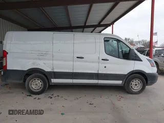 2019 Ford Transit with VIN 1FTYE1ZM2KKB46391, listed as a IAAI auction lot 41362328 with 128,327 mi miles and . Bid and sale history available at carsss.com. Image 13.