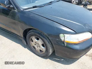 2001 Honda Accord EX with VIN 1HGCG16581A036338, listed as a IAAI auction lot 42603095 with 204,441 mi miles and . Bid and sale history available at DreamBid. Image 13.