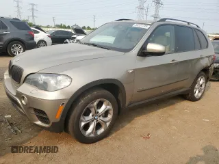 2012 BMW X5 35d z VIN 5UXZW0C50CL663843, wystawiony jako Copart lot #59221735 z przebiegiem 145 324 mil mil oraz Czysty tytuł • Clean title. Historia ofert i sprzedaży dostępna na DreamBid. Obrazek 1.