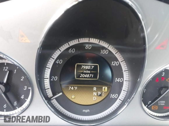 2012 Mercedes-Benz E 350 Luxury with VIN WDDHF2EB2CA560257, listed as a IAAI auction lot 42354605 with 204,871 mi miles and . Bid and sale history available at DreamBid. Image 7.