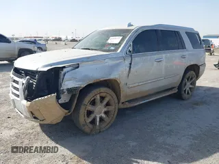 2016 Cadillac Escalade Luxury Collection z VIN 1GYS4BKJ7GR315425, wystawiony jako IAAI lot #41835277 z przebiegiem 176 753 mil mil oraz . Historia ofert i sprzedaży dostępna na DreamBid. Obrazek 2.