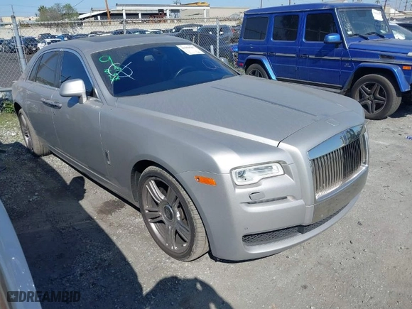 2017 Rolls-Royce Ghost with VIN SCA664S54HUX54040, listed as a IAAI auction lot 41559707 with 43,073 mi miles. Bid and sale history available at carsss.com. Image 1.