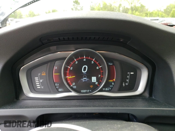 2015 Volvo V60 T5 Drive-E Platinum with VIN YV140MEM7F1218731, listed as a Copart auction lot 58333695 with 103,717 mi miles and Salvage title. Bid and sale history available at DreamBid. Image 9.