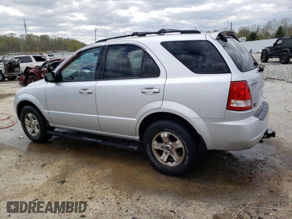 2005 Kia Sorento LX with VIN KNDJC733955452873, listed as a Copart auction lot 51777535 with 135,285 mi miles and Non Repairable. Bid and sale history available at carsss.com. Image 2.