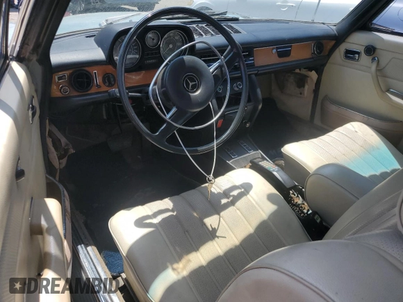 1973 Mercedes-Benz C z VIN 11407312001252, wystawiony jako Copart lot #64878085 z przebiegiem 75 146 mil mil oraz Czysty tytuł • Clean title. Historia ofert i sprzedaży dostępna na DreamBid. Obrazek 8.