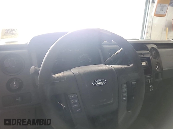 2014 Ford F-150 XL z VIN 1FTFX1CF8EKE37672, wystawiony jako IAAI lot #42585597 z przebiegiem 171 278 mil mil oraz . Historia ofert i sprzedaży dostępna na DreamBid. Obrazek 14.