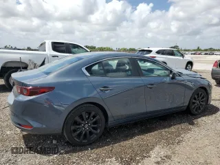 2025 Mazda 3 S Carbon Edition with VIN 3MZBPBCM2SM455573, listed as a Copart auction lot 54517615 with 3,844 mi miles and Clean Title. Bid and sale history available at DreamBid. Image 3.